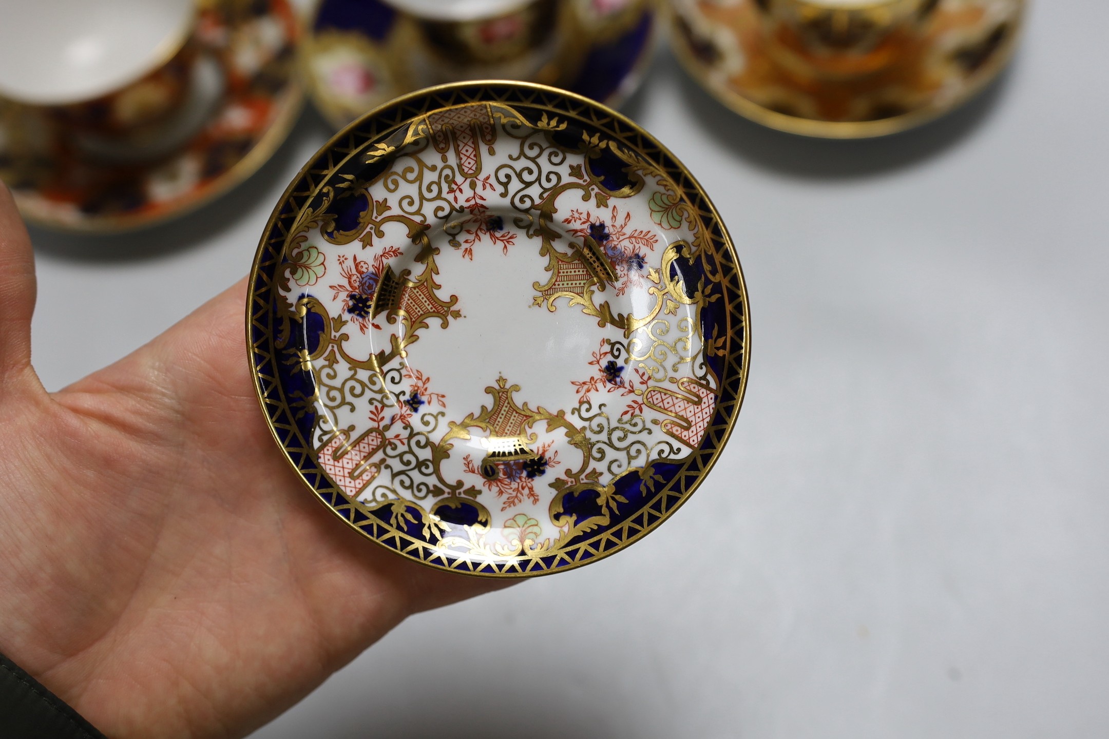 A selection of various English porcelain tea cups and saucers, to include Barr Flight Barr